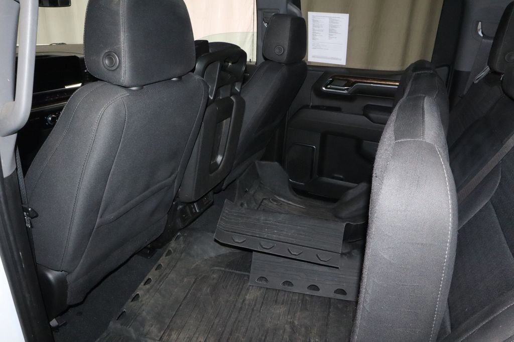 Used 2023 GMC Sierra 1500 SLE image 21
