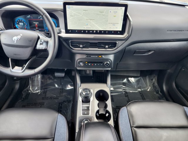 Certified 2025 Ford Bronco Sport Outer Banks w/ Outer Banks Tech Package+ AWD/4WD image 14