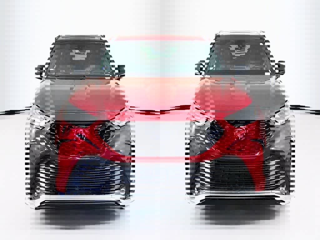 Used 2022 Toyota Highlander XSE AWD/4WD image 8