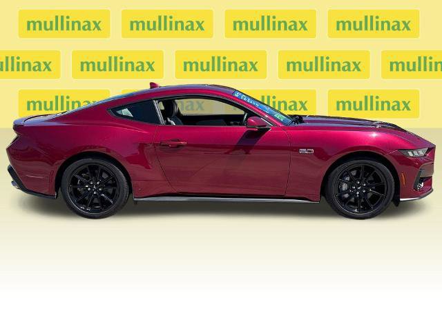 Certified 2025 Ford Mustang GT Premium RWD image 4