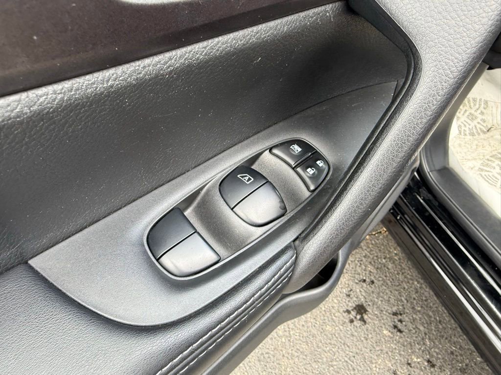 Used 2020 Nissan Rogue Sport S AWD/4WD image 11