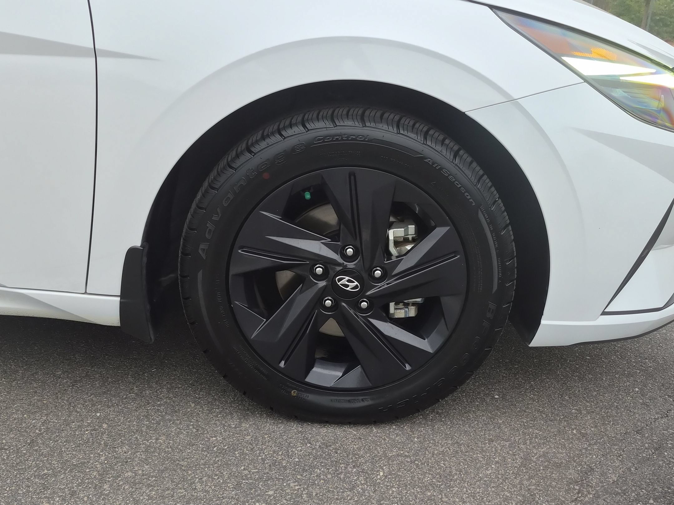 Used 2022 Hyundai Elantra SEL FWD image 11