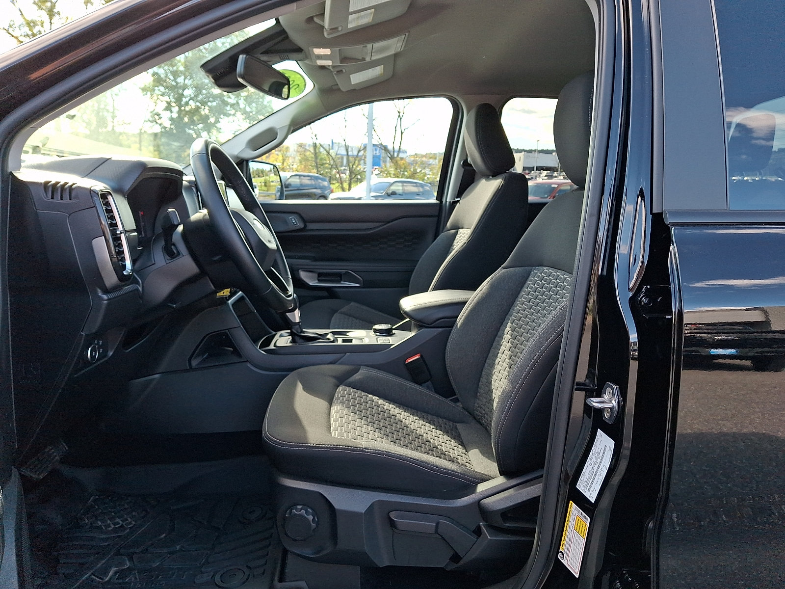 Certified 2025 Ford Ranger XLT w/ Trailer Tow Package AWD/4WD image 14