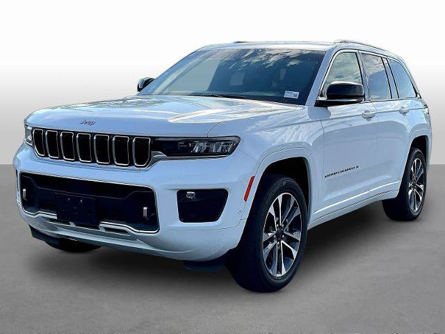 Used 2023 Jeep Grand Cherokee Overland w/ Luxury Tech Group IV AWD/4WD image 3
