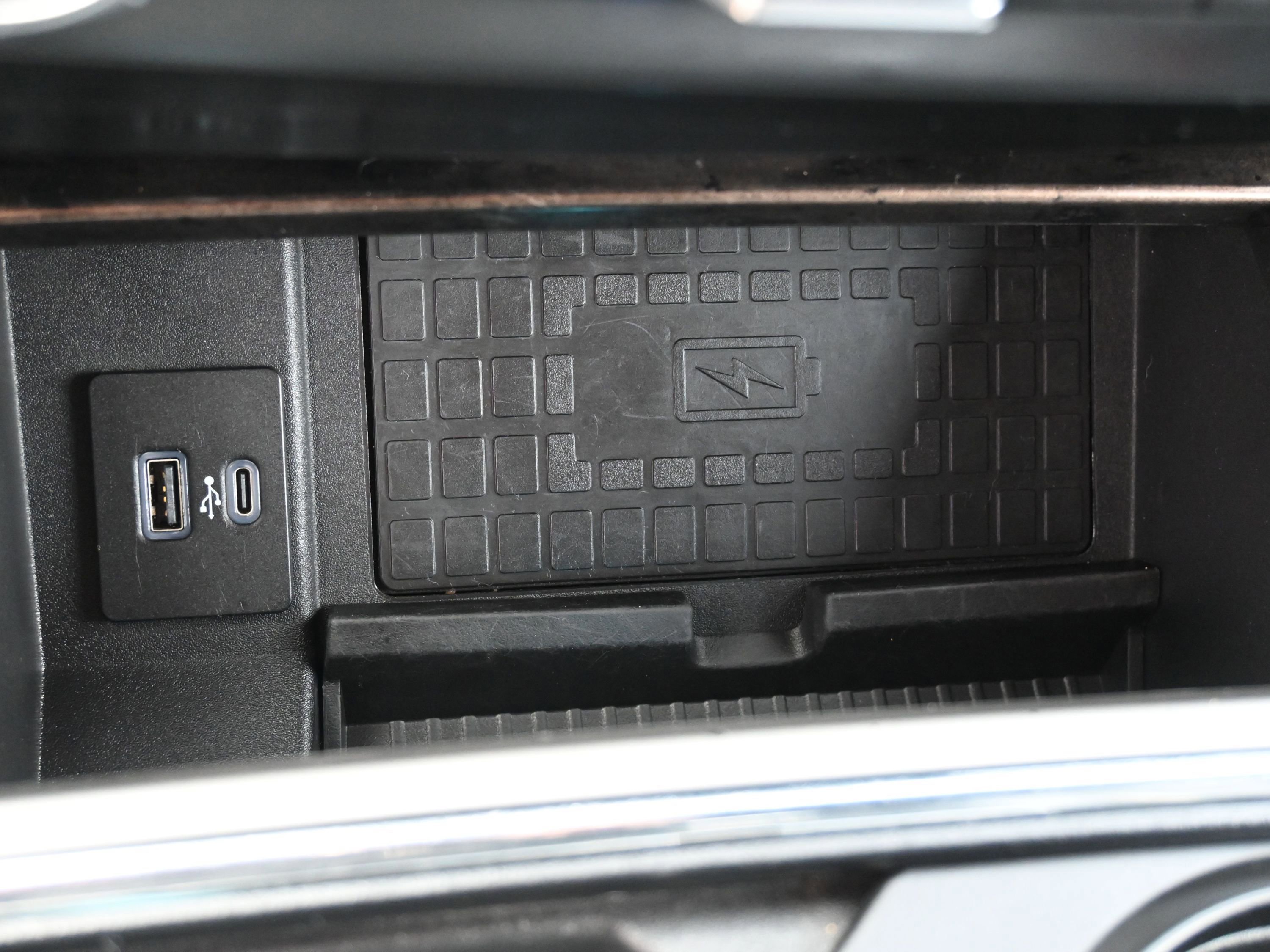 Certified 2022 Ford F350 Lariat w/ Lariat Ultimate Package image 33