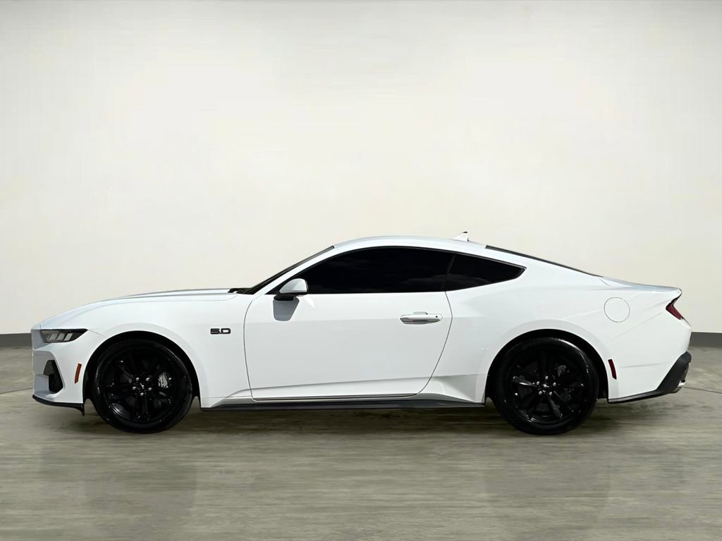 Certified 2024 Ford Mustang GT RWD image 3