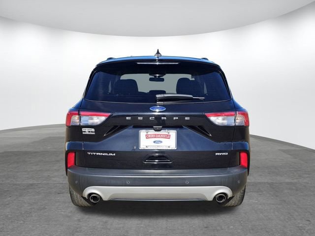 Certified 2022 Ford Escape Titanium image 3