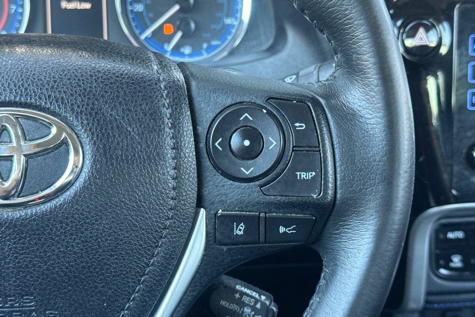 Used 2017 Toyota Corolla SE image 20