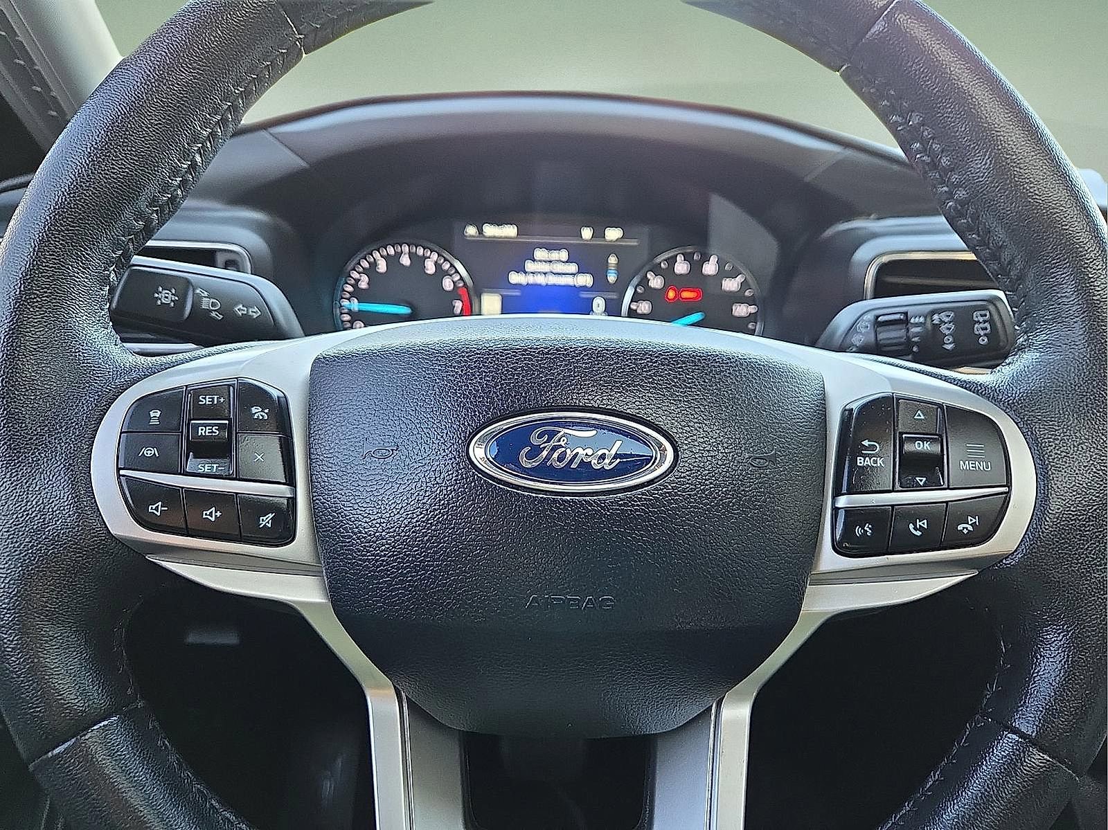 Certified 2021 Ford Explorer XLT w/ Equipment Group 202A image 24