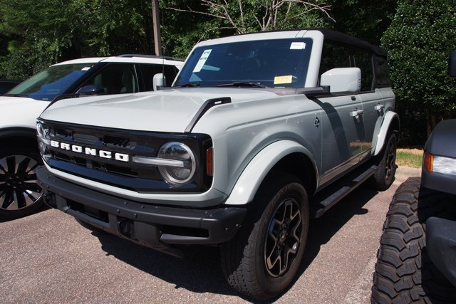 Certified 2023 Ford Bronco Outer Banks AWD/4WD image 4