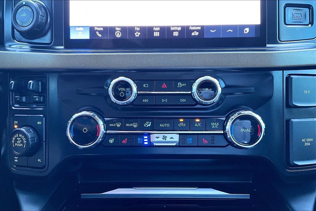 Certified 2026 Ford F250 Platinum w/ Tremor Off-Road Package AWD/4WD image 32