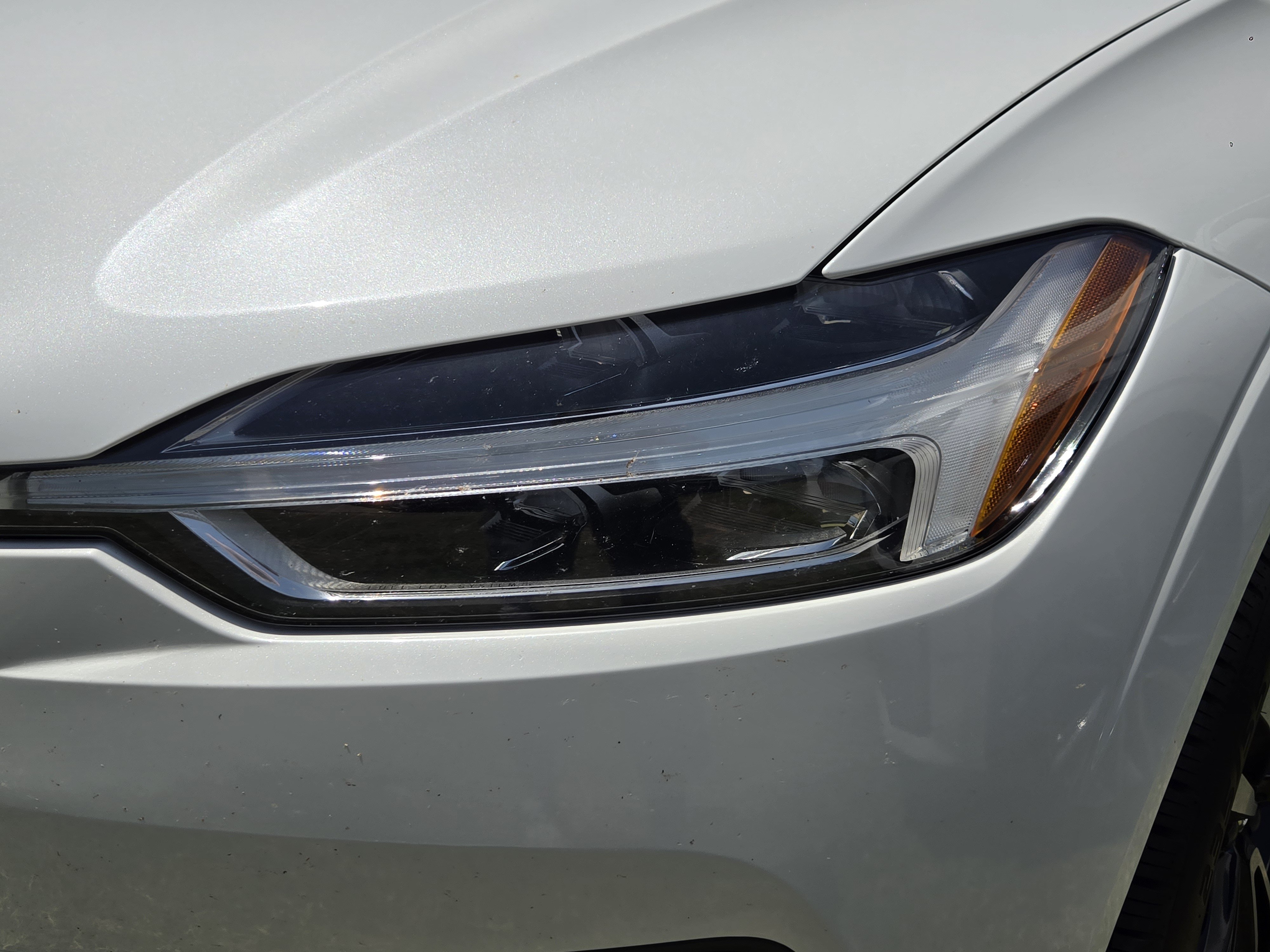 Used 2020 Volvo XC60 T6 Momentum AWD/4WD image 7