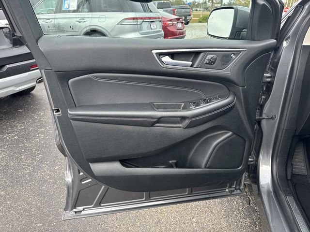 Certified 2024 Ford Edge Titanium image 18