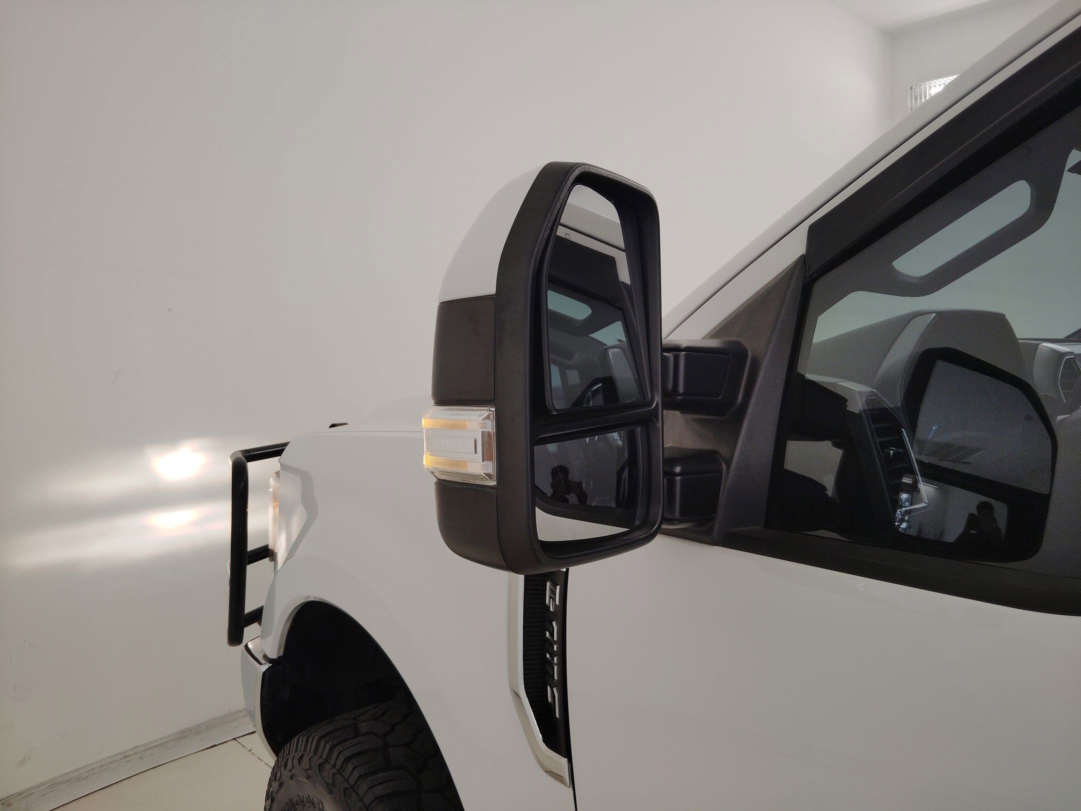 Certified 2017 Ford F250 Lariat w/ Lariat Value Package image 21