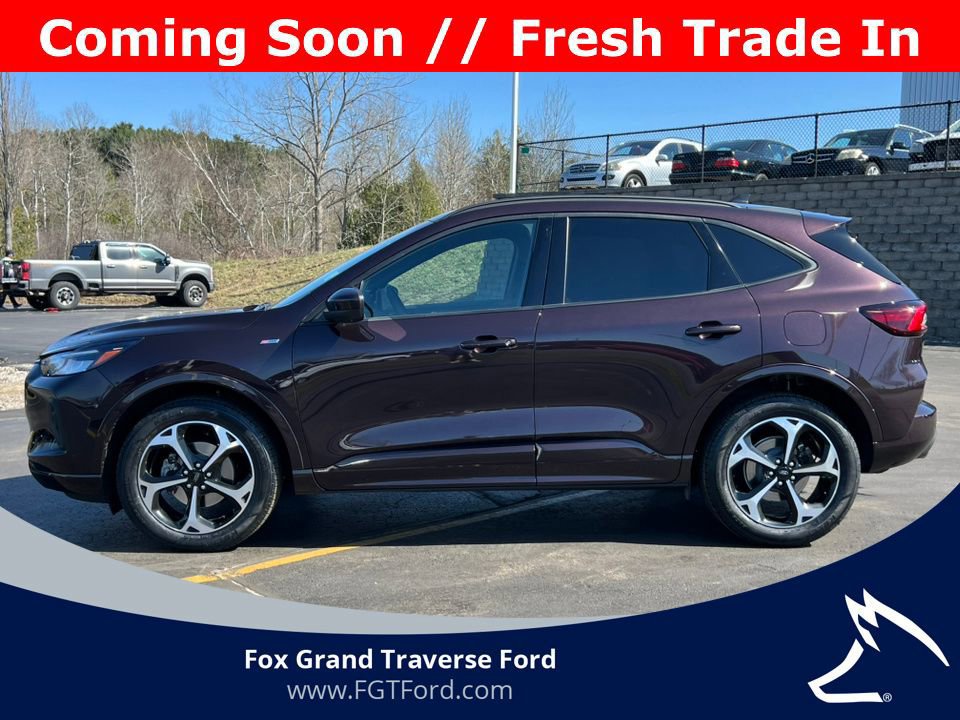 Certified 2023 Ford Escape ST-Line Select w/ Tech Pack #2 AWD/4WD image 5
