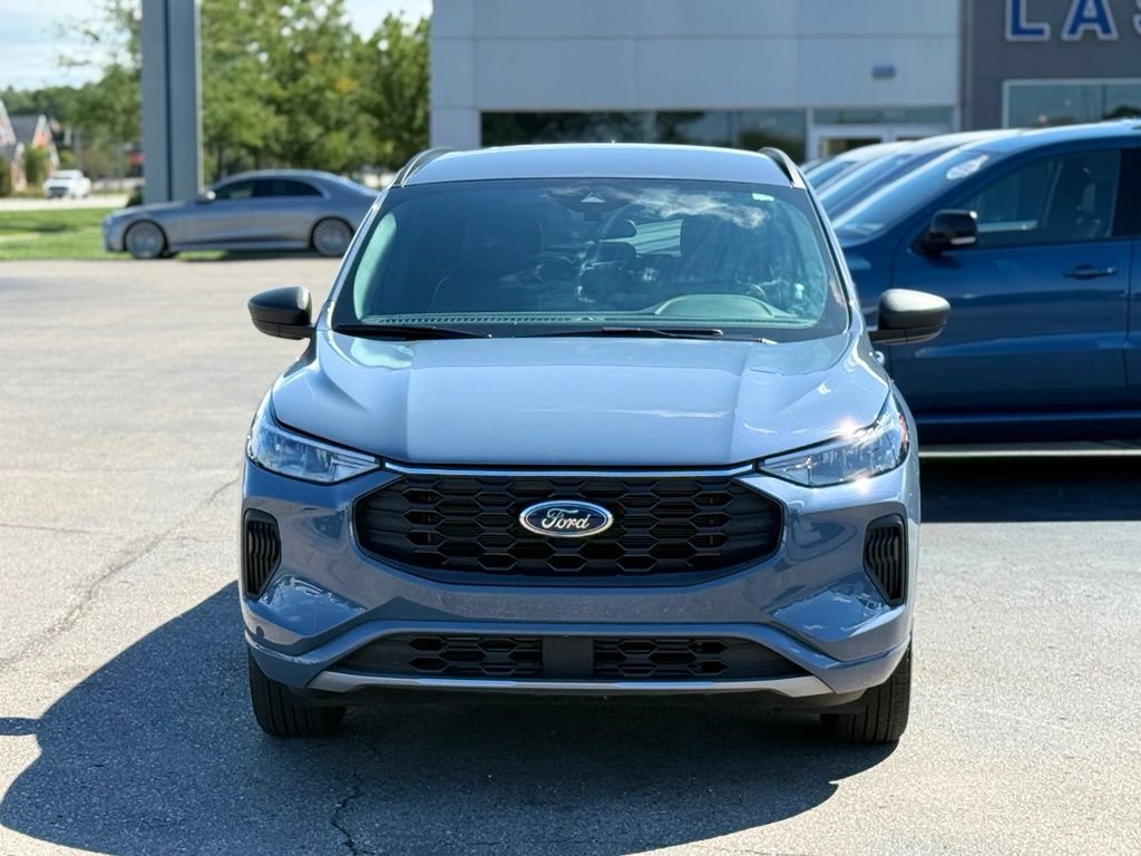 Certified 2024 Ford Escape ST-Line w/ Tech Pack #1 AWD/4WD image 25