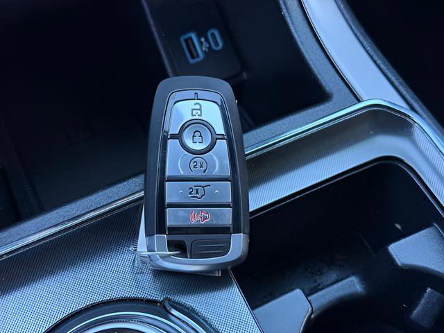 Certified 2022 Ford Edge ST-Line AWD/4WD image 12