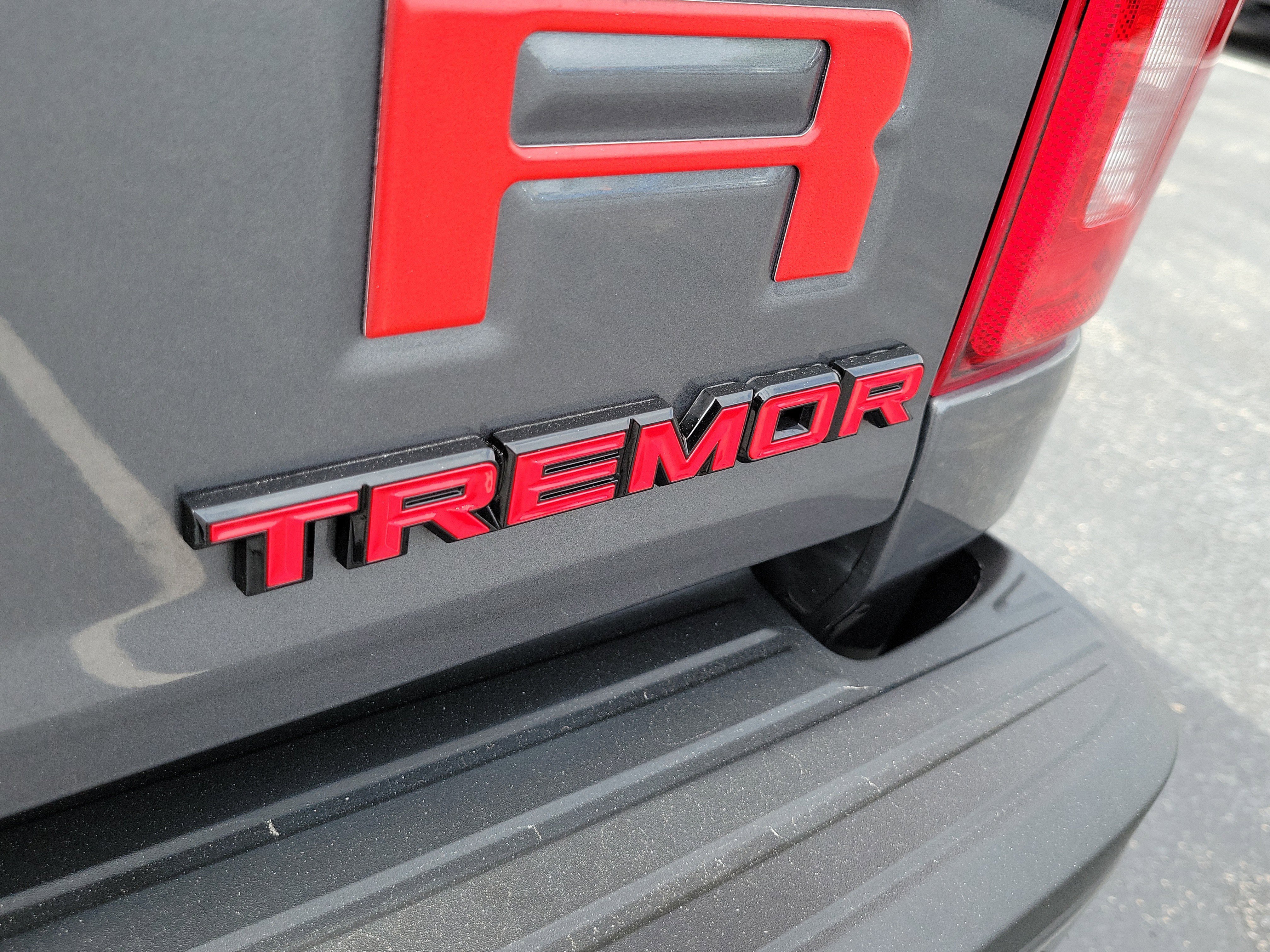 Certified 2021 Ford Ranger Lariat w/ Tremor Off-Road Package AWD/4WD image 9