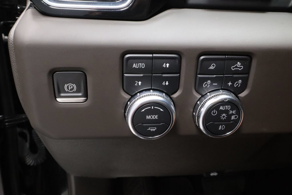 Used 2022 GMC Sierra 1500 Denali w/ Technology Package AWD/4WD image 28