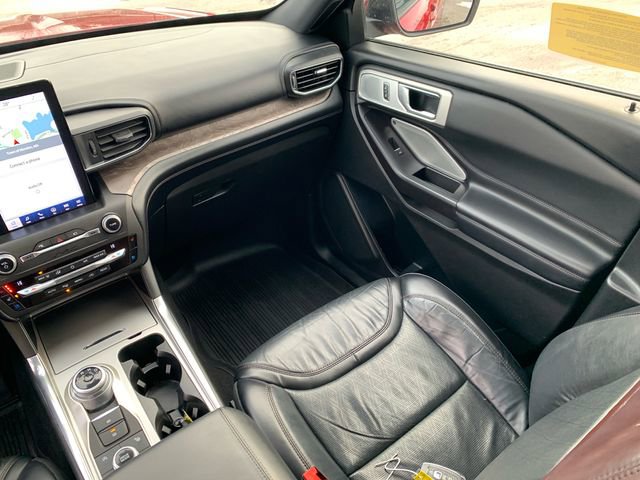Certified 2020 Ford Explorer Platinum w/ Premium Technology Package image 25