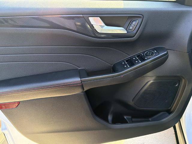 Certified 2025 Ford Escape ST-Line Select AWD/4WD image 20