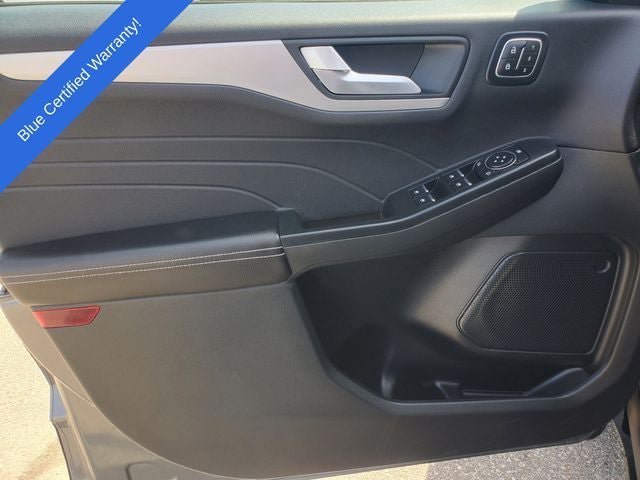 Certified 2025 Ford Escape Platinum AWD/4WD image 7