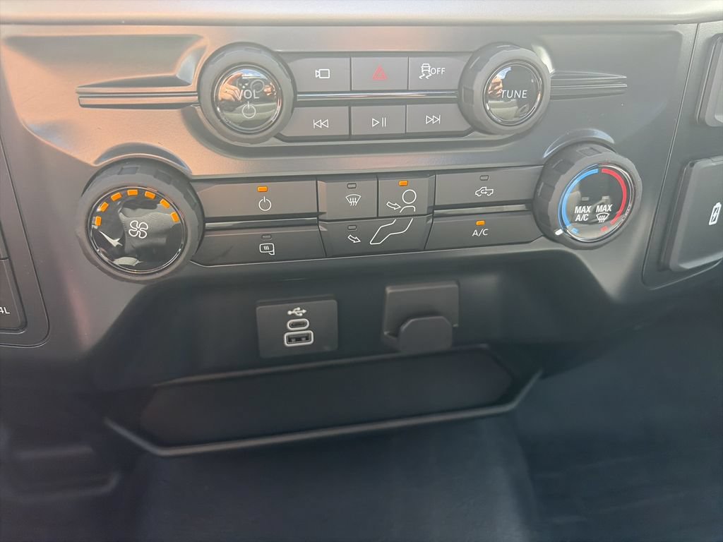 Certified 2025 Ford F150 XL AWD/4WD image 21