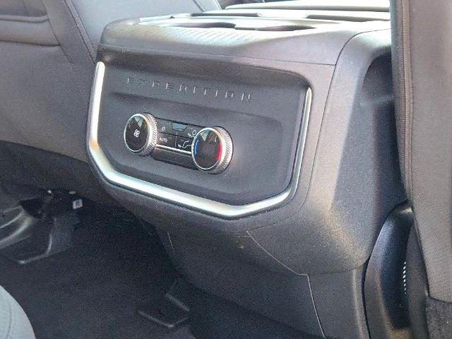 Certified 2025 Ford Expedition Active AWD/4WD image 10