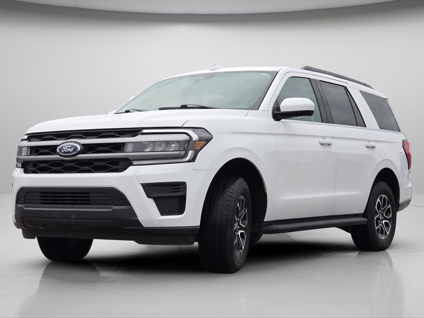 Certified 2024 Ford Expedition XLT AWD/4WD image 17