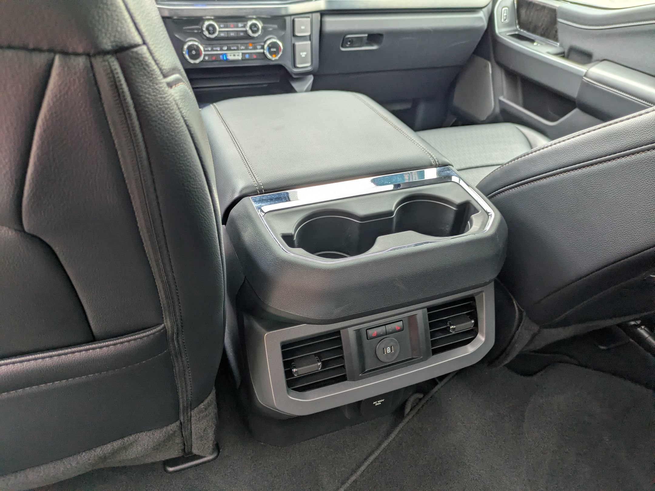 Certified 2025 Ford F350 Lariat w/ Lariat Ultimate Package AWD/4WD image 34