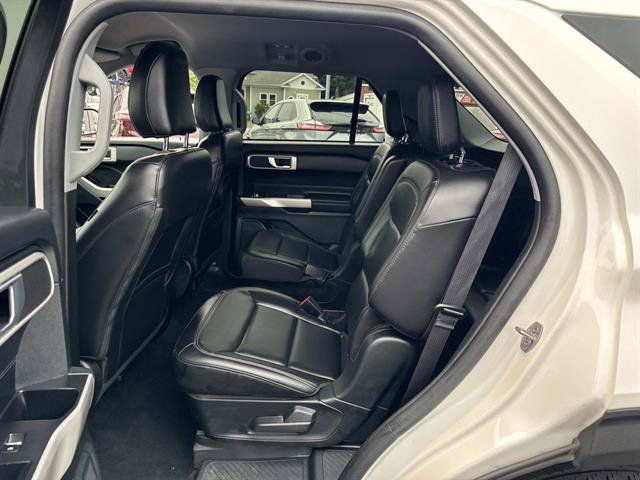 Certified 2023 Ford Explorer XLT w/ Equipment Group 202A AWD/4WD image 32