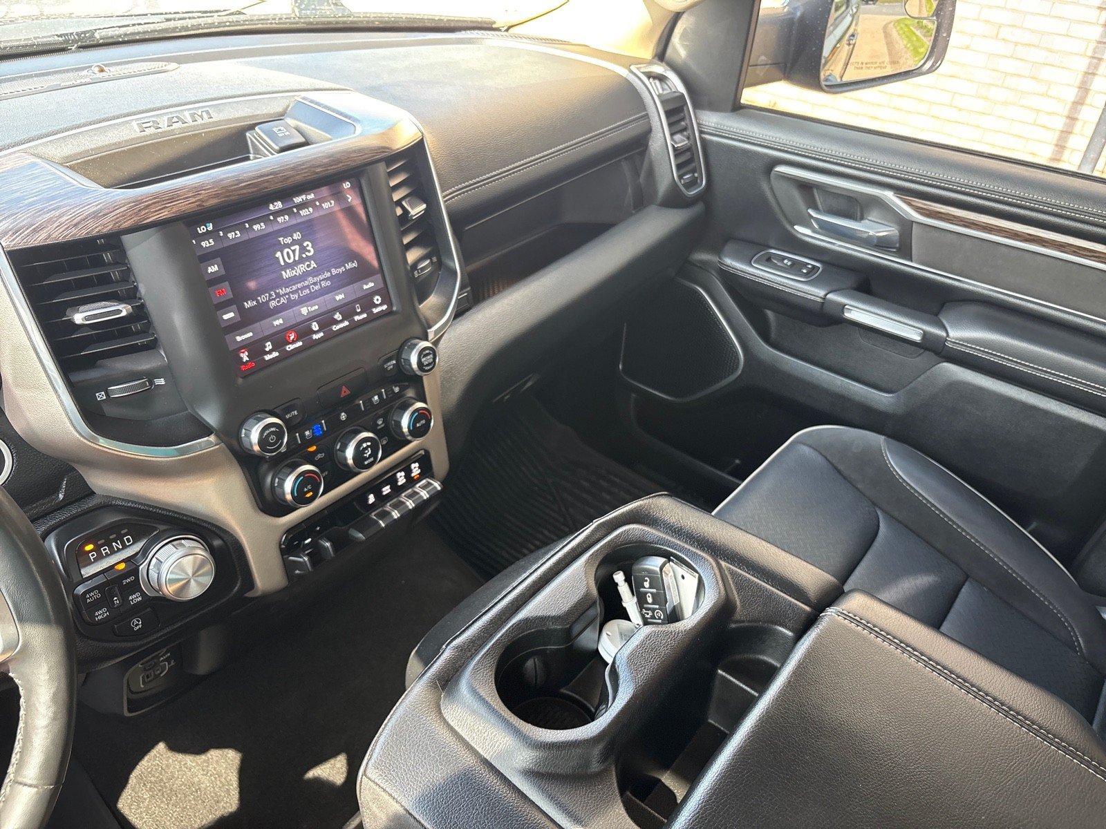 Used 2020 RAM 1500 Laramie AWD/4WD image 19