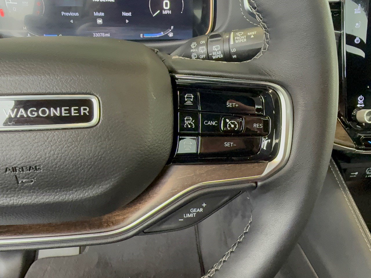 Used 2023 Jeep Grand Wagoneer L 4WD image 19