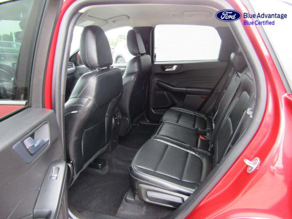 Certified 2023 Ford Escape Platinum AWD/4WD image 31
