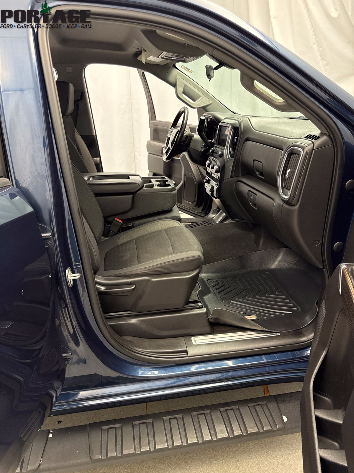 Used 2020 Chevrolet Silverado 1500 LT w/ All-Star Edition AWD/4WD image 28