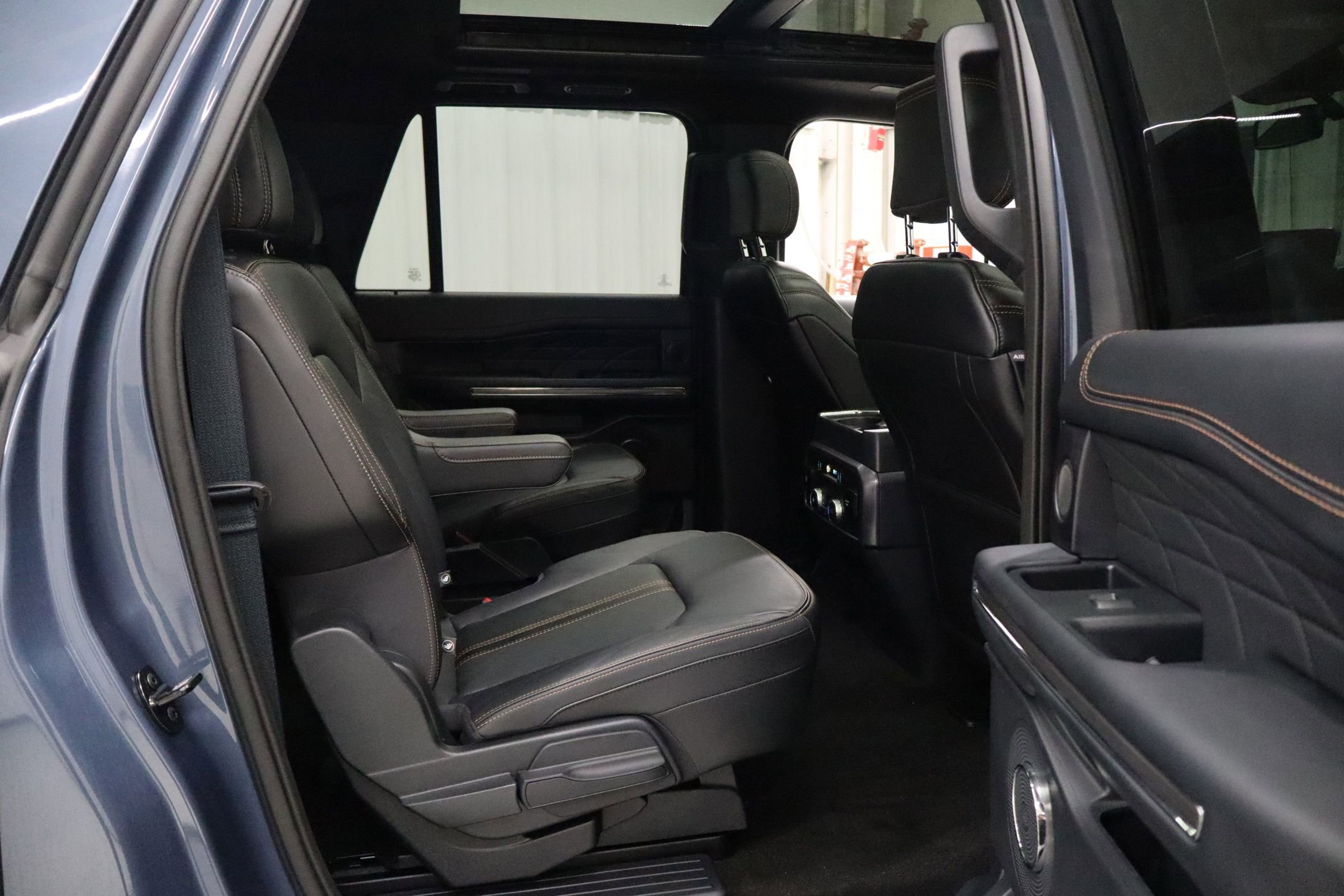 Certified 2022 Ford Expedition Max Platinum AWD/4WD image 30