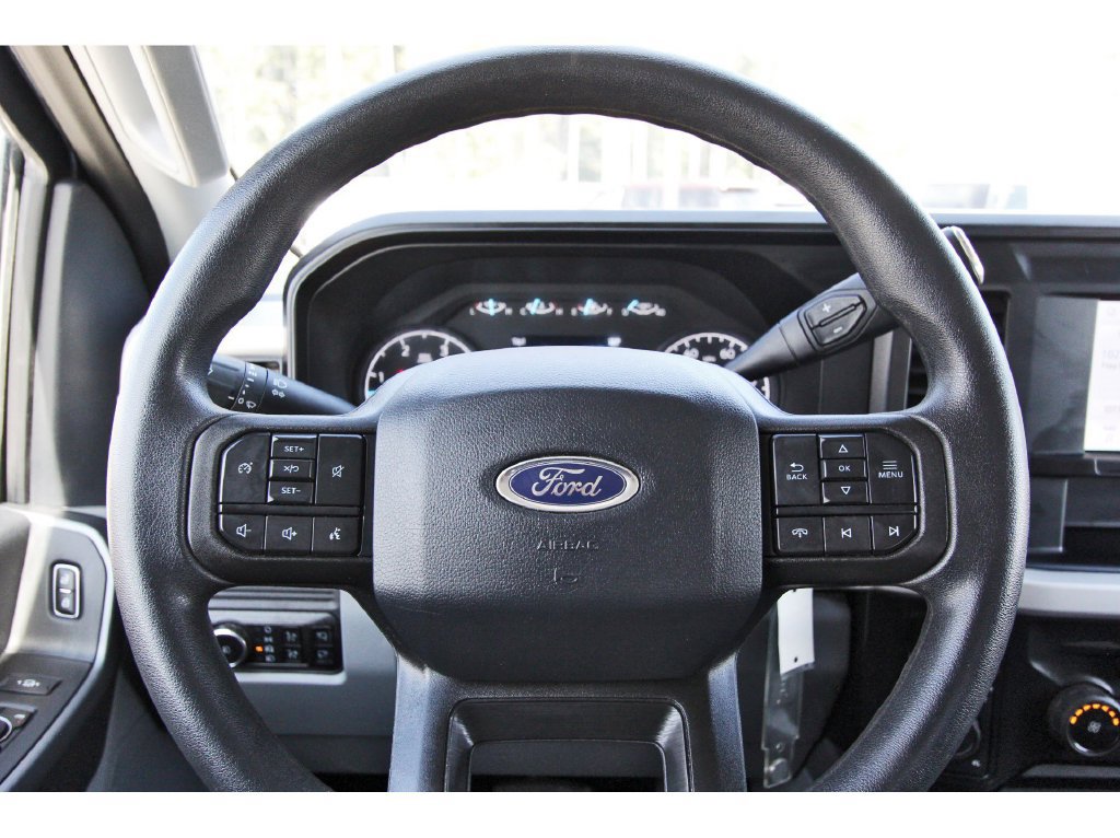 Certified 2025 Ford F250 XLT w/ 360-Degree Camera Package AWD/4WD image 16