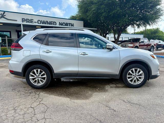 Used 2020 Nissan Rogue SV AWD/4WD image 2