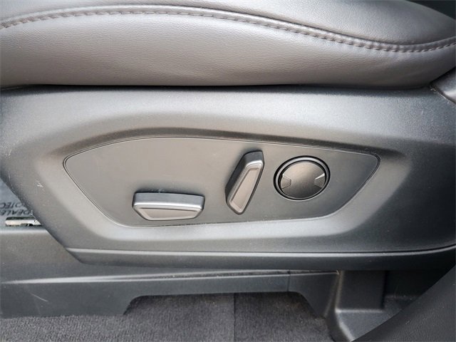 Certified 2023 Ford Explorer XLT w/ Equipment Group 202A image 7