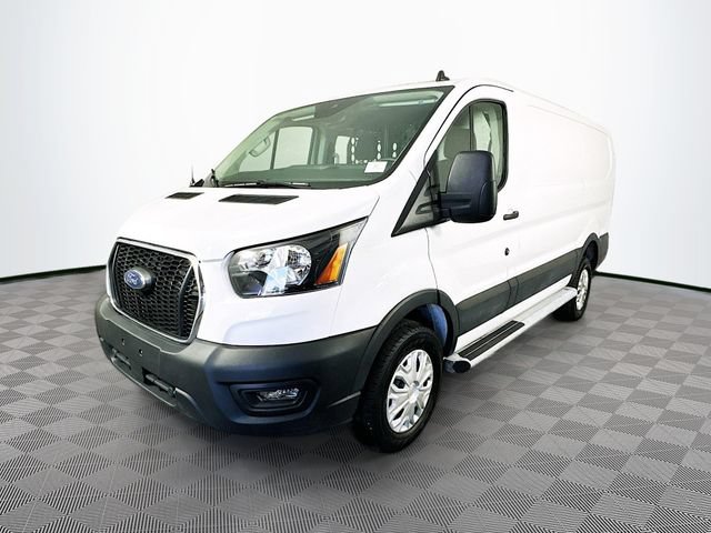 Certified 2025 Ford Transit 250 Low Roof w/ Exterior Upgrade Package RWD image 7
