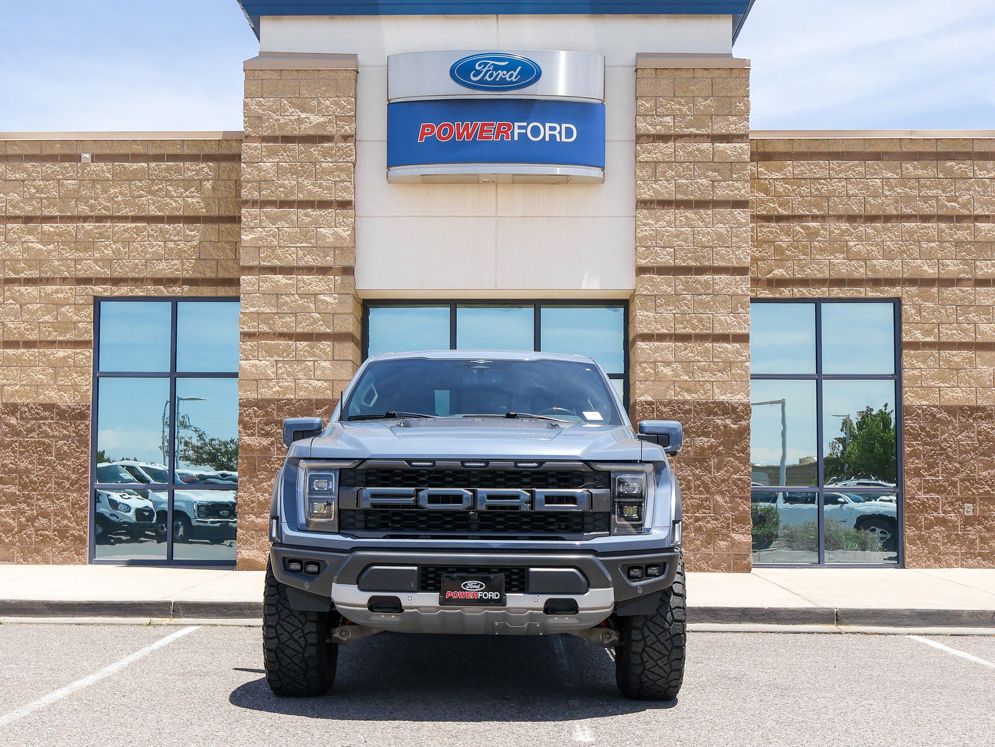 Certified 2023 Ford F150 Raptor w/ Raptor Carbon Fiber Package AWD/4WD image 3