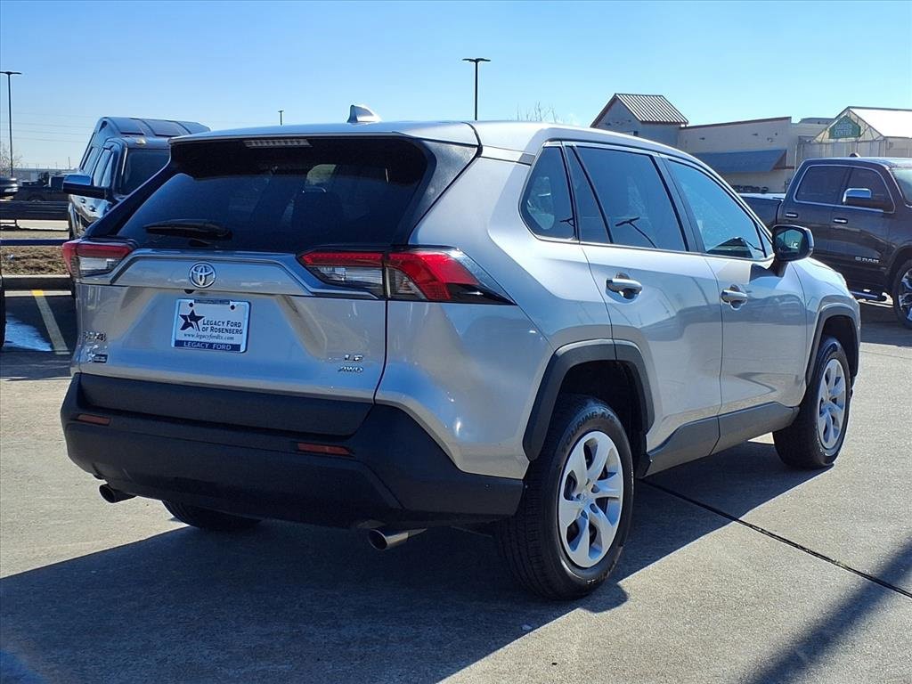 Used 2024 Toyota RAV4 LE image 2