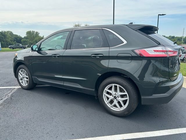 Certified 2023 Ford Edge SEL w/ Convenience Package AWD/4WD image 2
