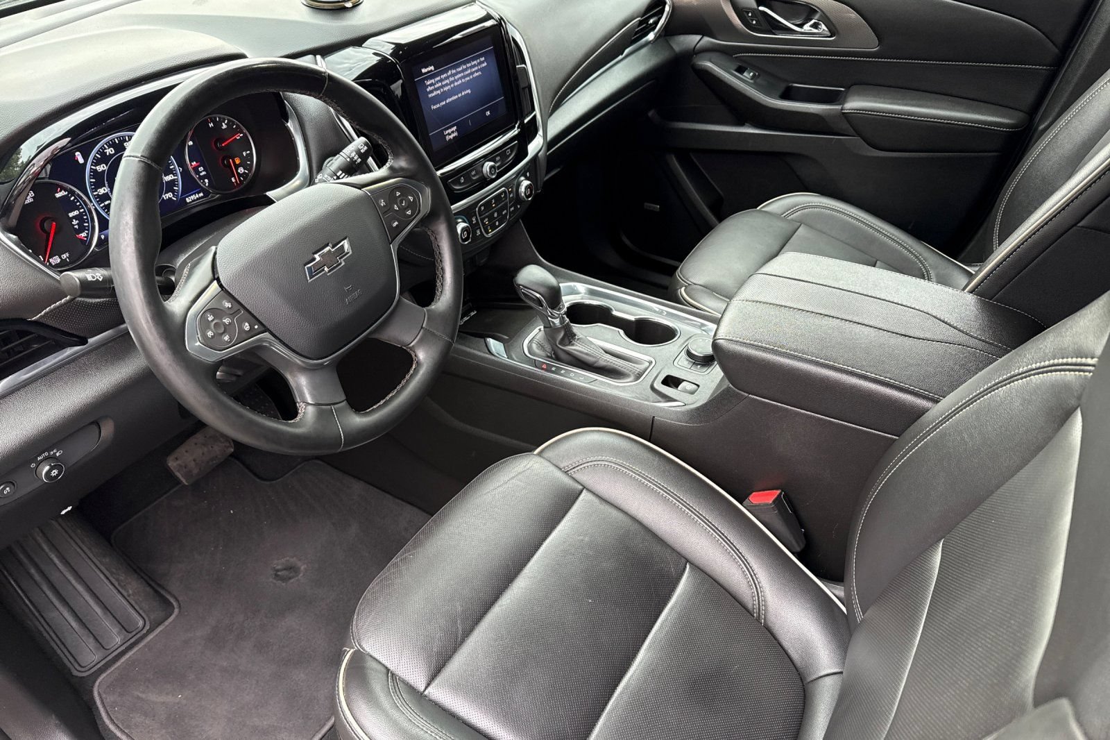 Used 2023 Chevrolet Traverse Premier w/ Redline Edition AWD/4WD image 12