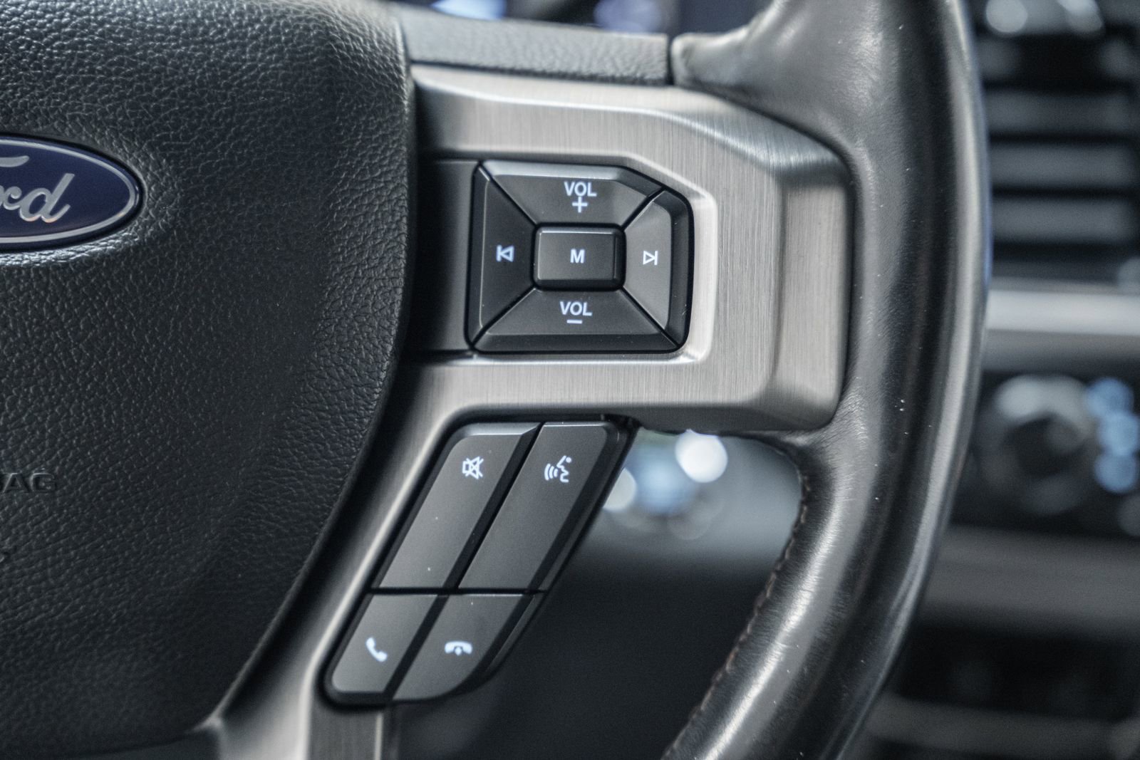 Certified 2022 Ford F250 Platinum w/ Snow Plow Prep Package image 34