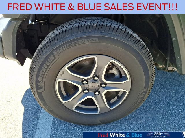 Used 2021 Jeep Wrangler Unlimited Sport w/ Sun And Sound Package AWD/4WD image 28