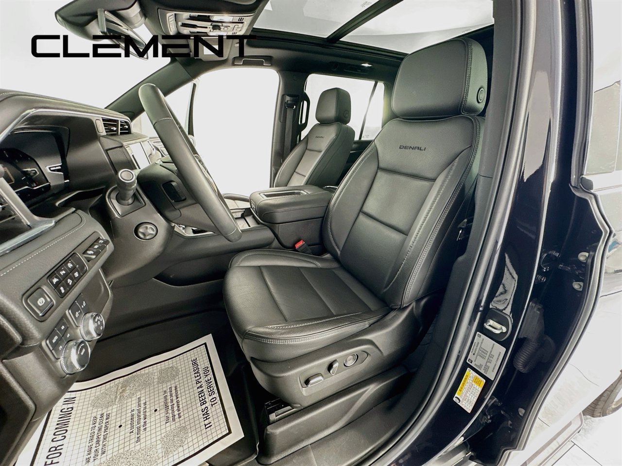 Used 2024 GMC Yukon Denali AWD/4WD image 31