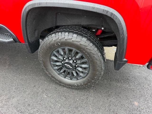 Used 2024 Chevrolet Silverado 3500 LTZ w/ LTZ Plus Package image 8