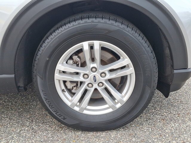 Certified 2023 Ford Explorer XLT w/ Equipment Group 202A AWD/4WD image 19