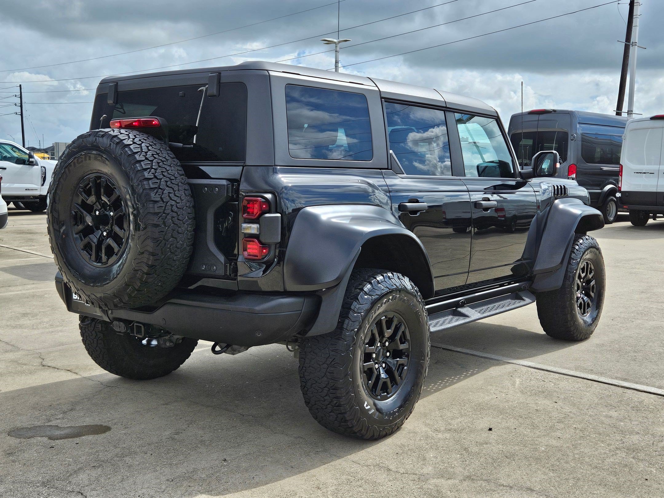Certified 2023 Ford Bronco Raptor AWD/4WD image 3